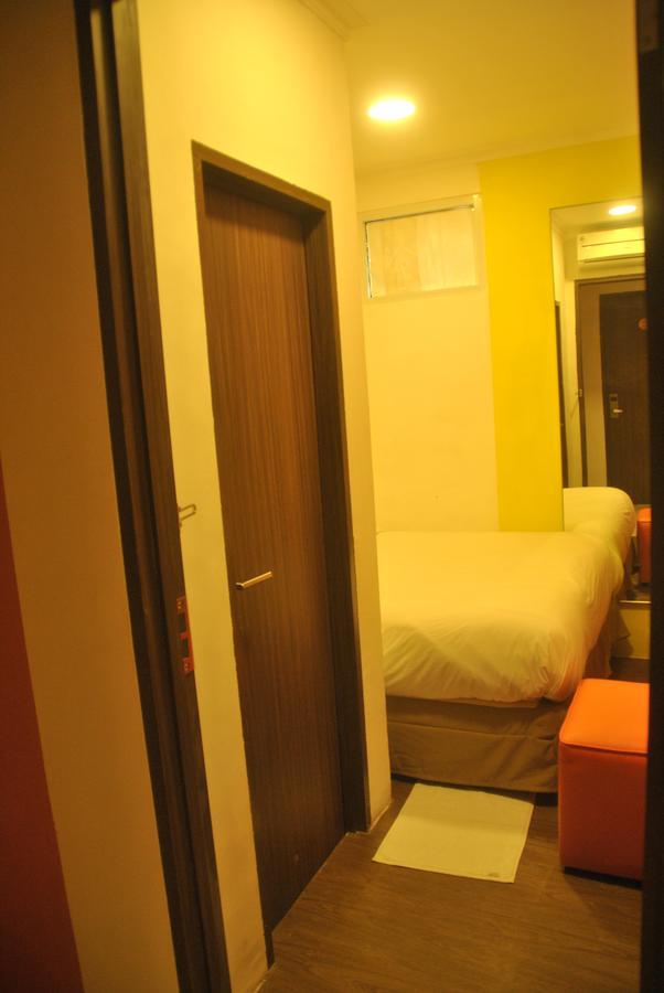 Djo Front One Inn Bengkulu Dış mekan fotoğraf