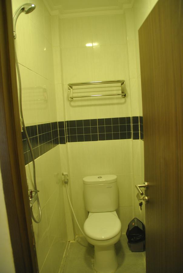 Djo Front One Inn Bengkulu Dış mekan fotoğraf