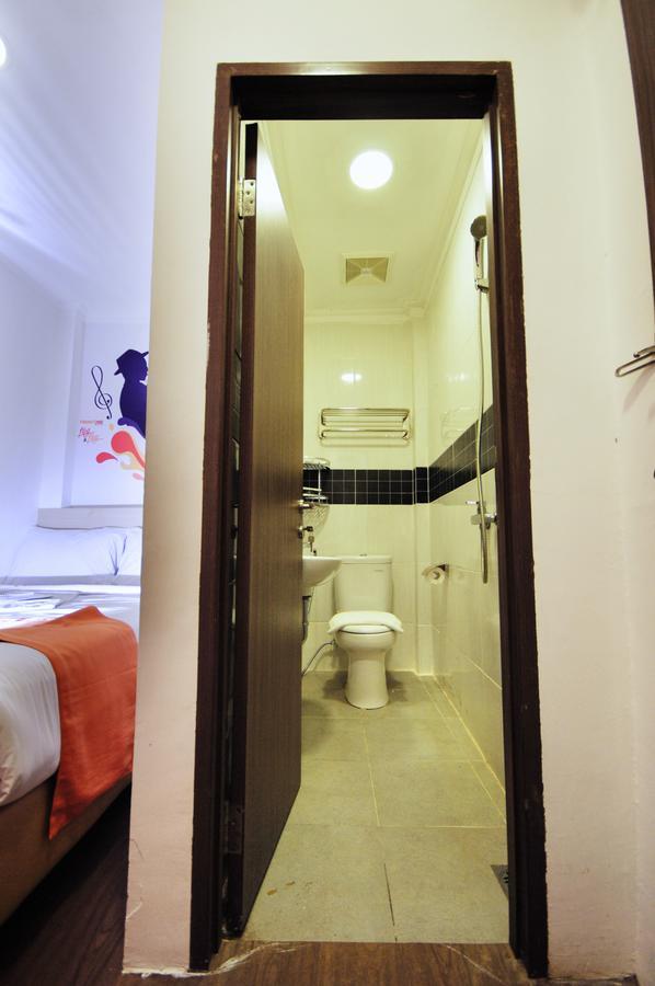 Djo Front One Inn Bengkulu Dış mekan fotoğraf