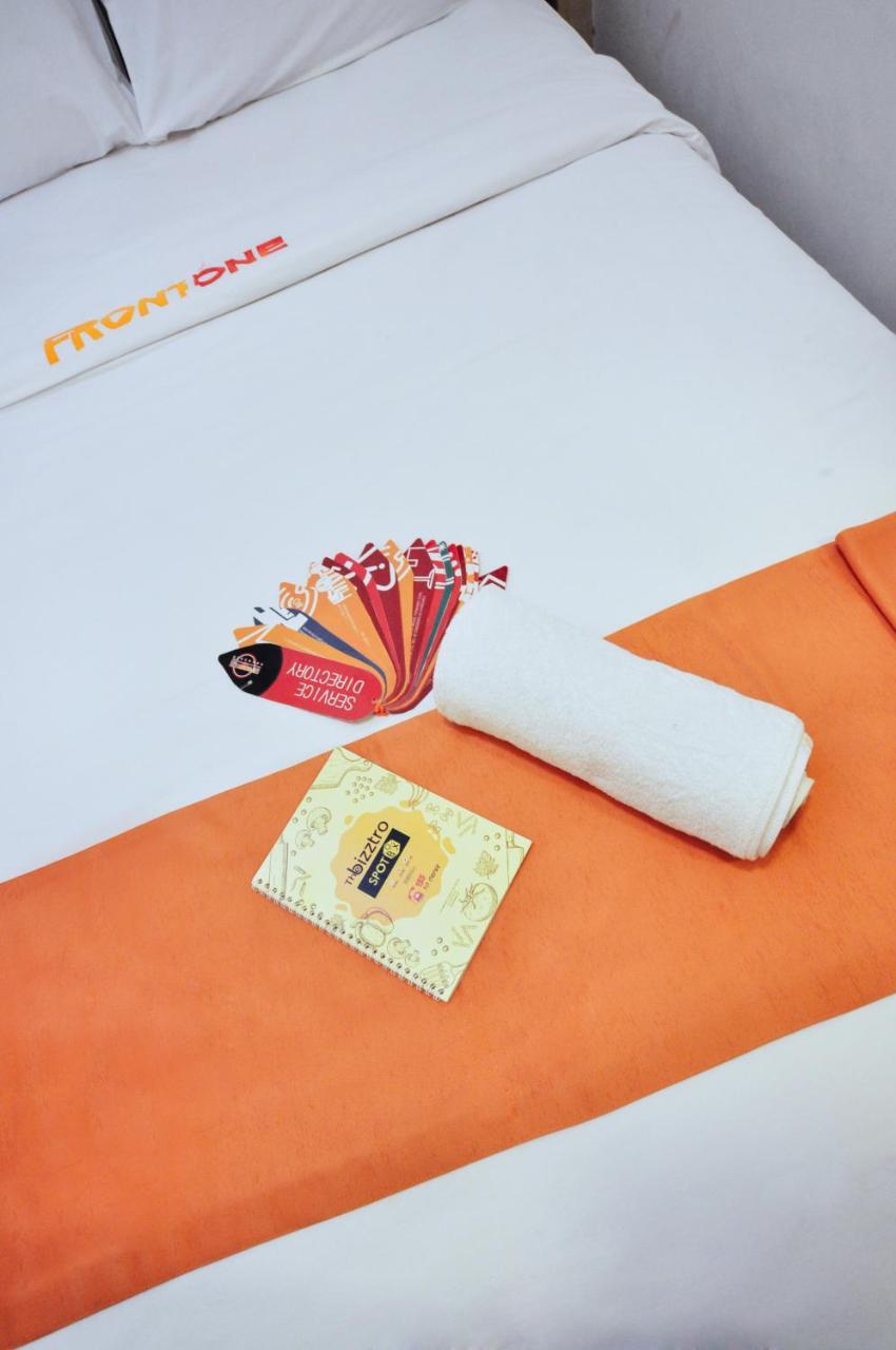 Djo Front One Inn Bengkulu Dış mekan fotoğraf