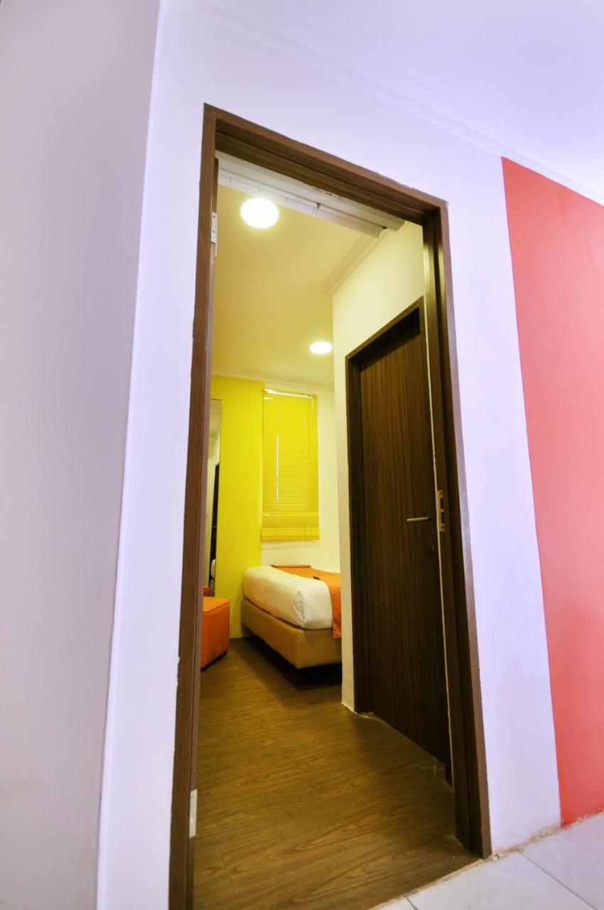 Djo Front One Inn Bengkulu Dış mekan fotoğraf