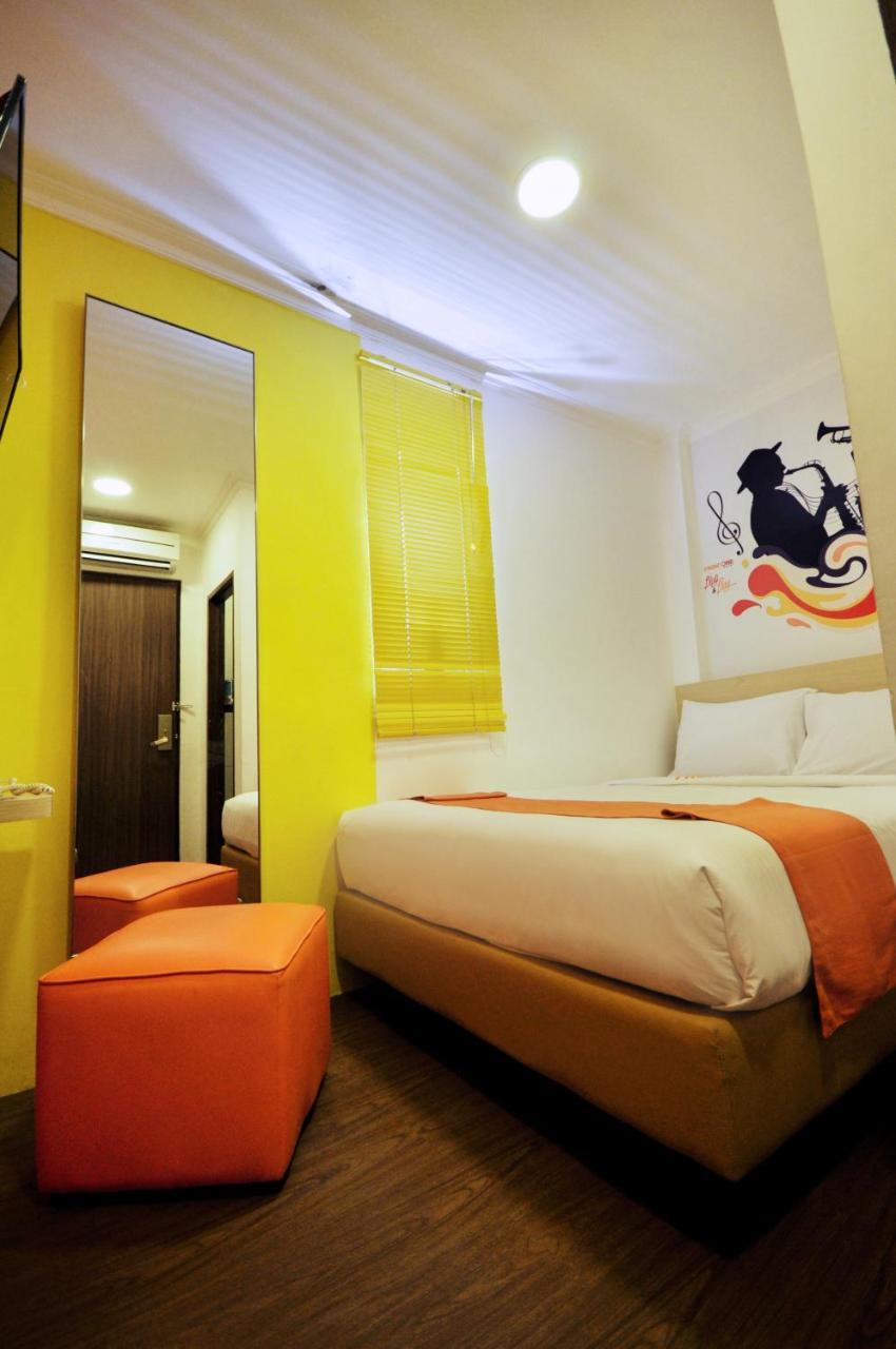 Djo Front One Inn Bengkulu Dış mekan fotoğraf